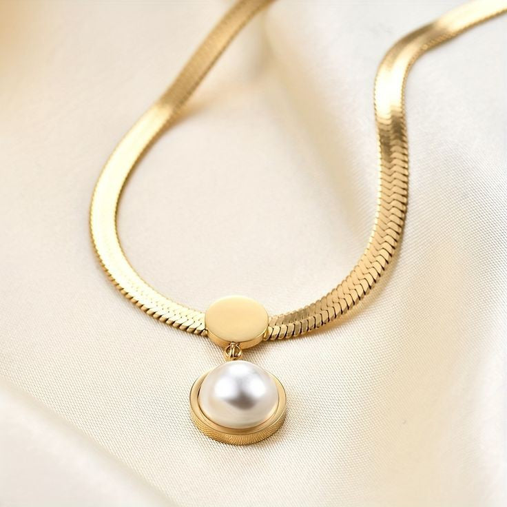 Round Pearl Necklace